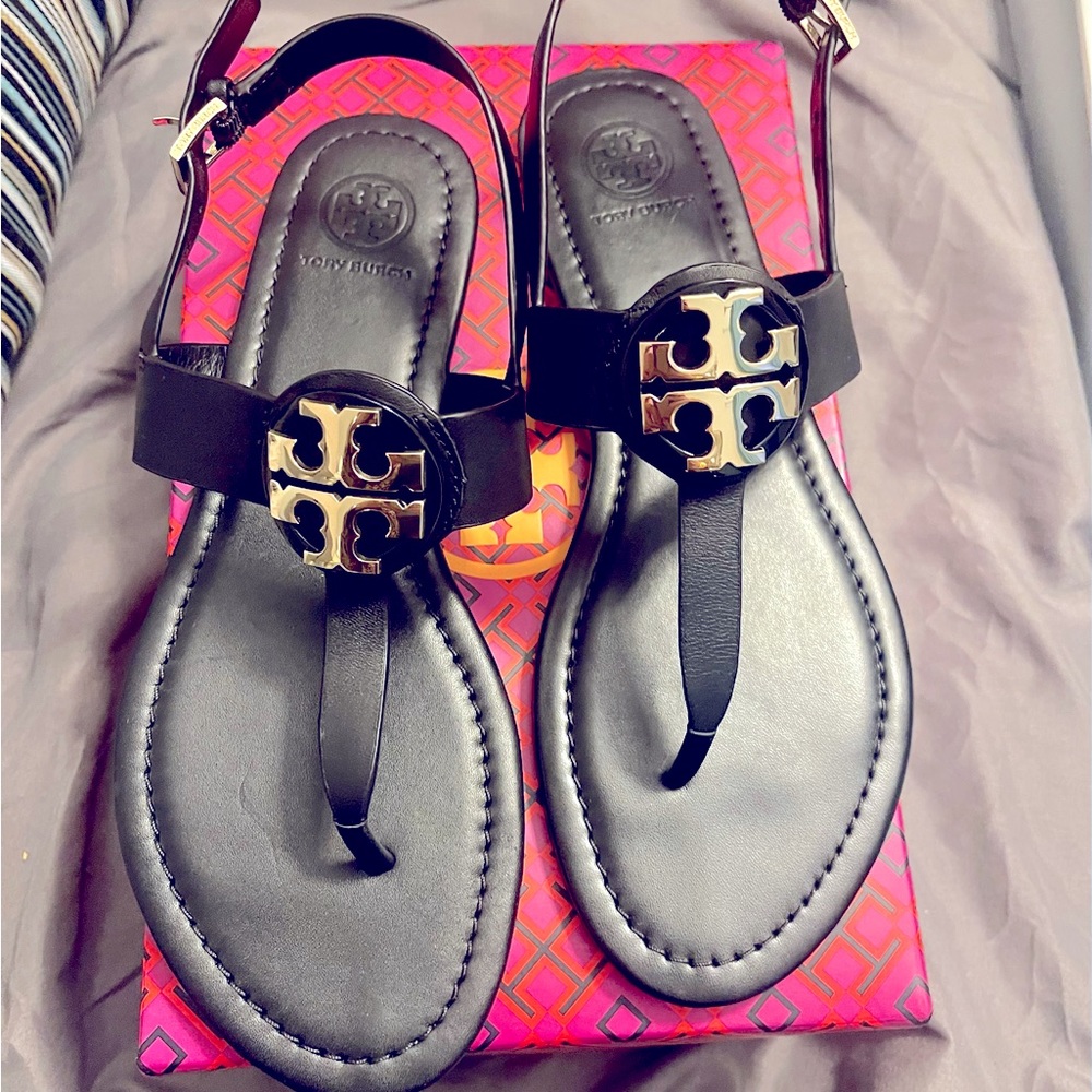 Tory Burch brand new sandals size 7 black